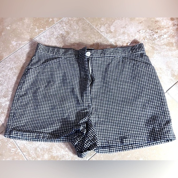 Shorts by the Limited​​ - Picture 1 of 6